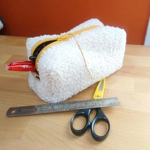 trousse en tissu bouclette