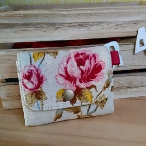 porte monnaie en tissu fermé par pression